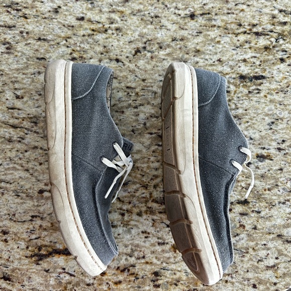 Ariat Hilo’s - Picture 9 of 10